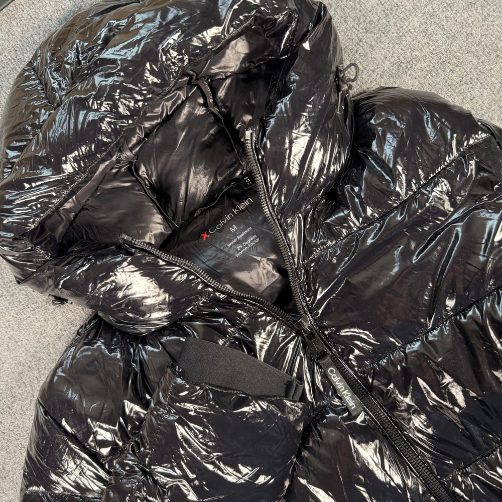 Calvin Klein X Shiny Black Puffer Jacket Hooded Water Resistant CM052418 Mens M